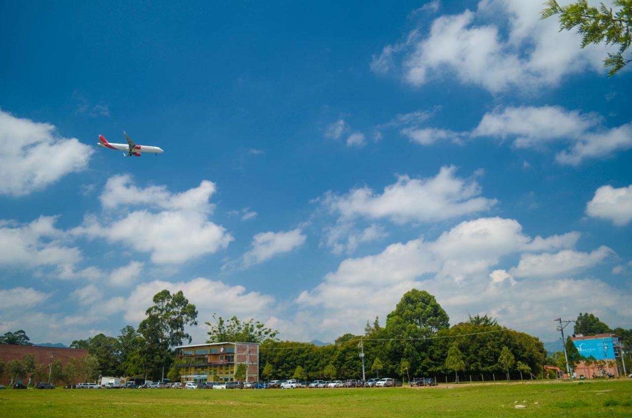 Llanogrande Airport By Bernalo Hotels 里奥内格罗 外观 照片