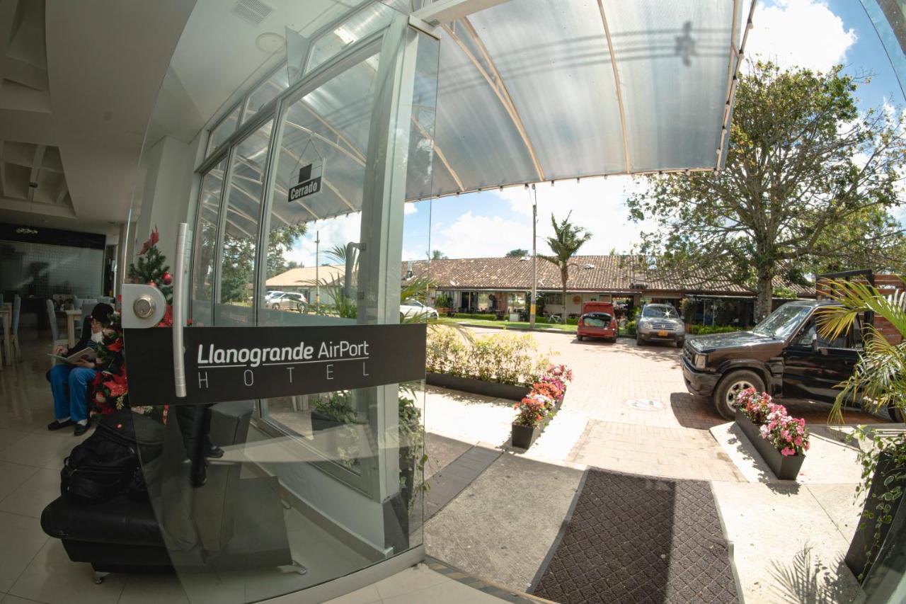 Llanogrande Airport By Bernalo Hotels 里奥内格罗 外观 照片